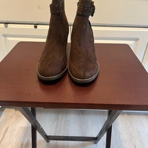 Market & Spruce Dark Brown Suede Booties Size 10